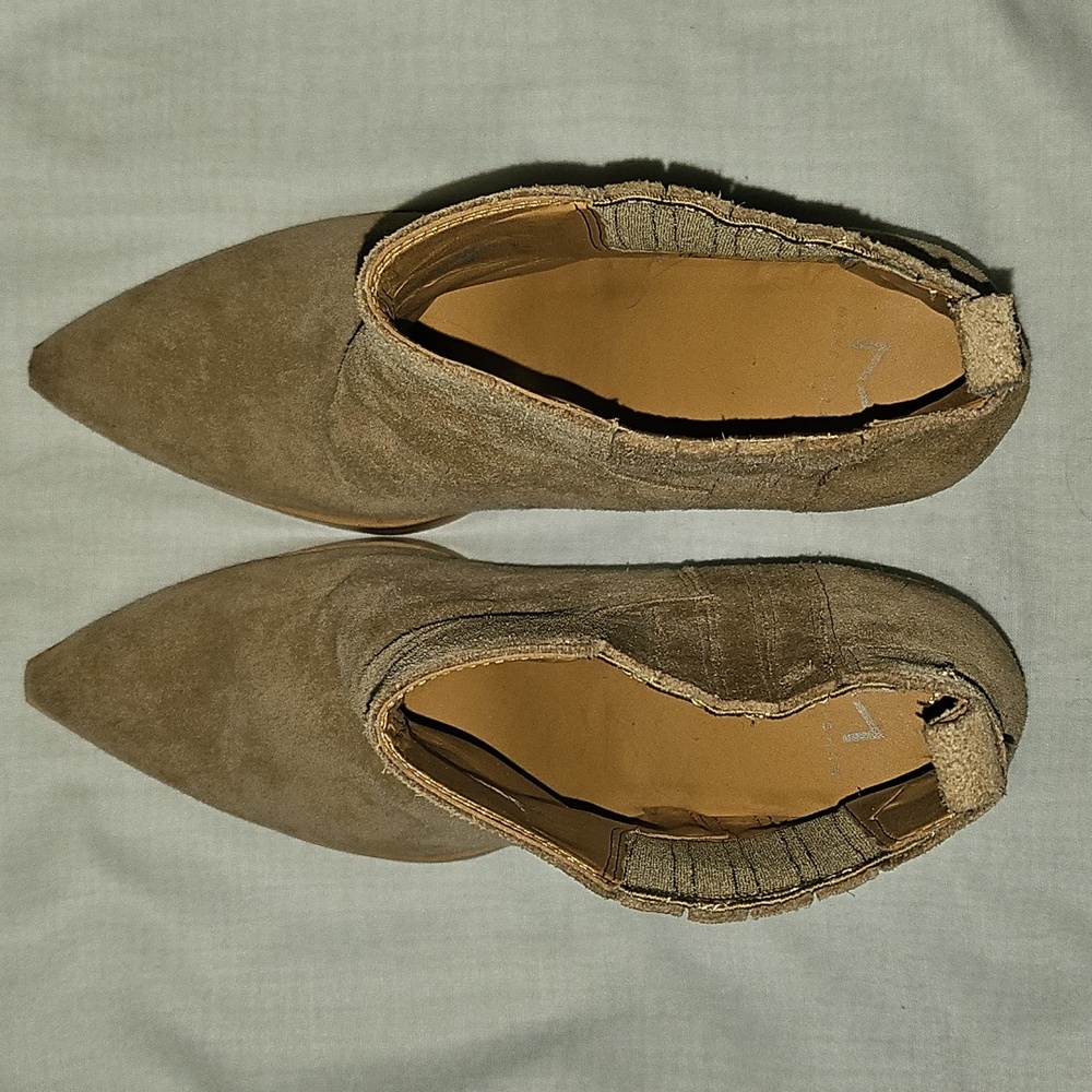 Marc Fisher Tan Suede Ankle Boots Sz 8 - Picture 8 of 13